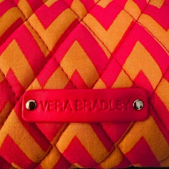 Vera Bradley Ziggy Zag pocket pouch wallet. - Picture 2 of 5